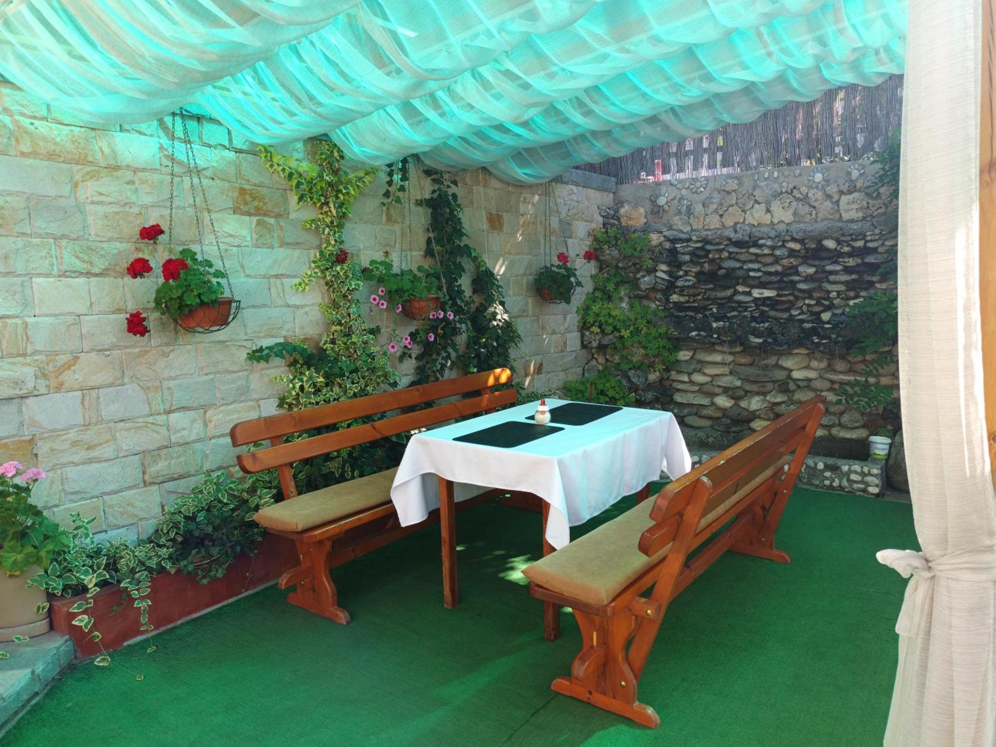 Guest House Stoletnika Yagodina Exterior photo
